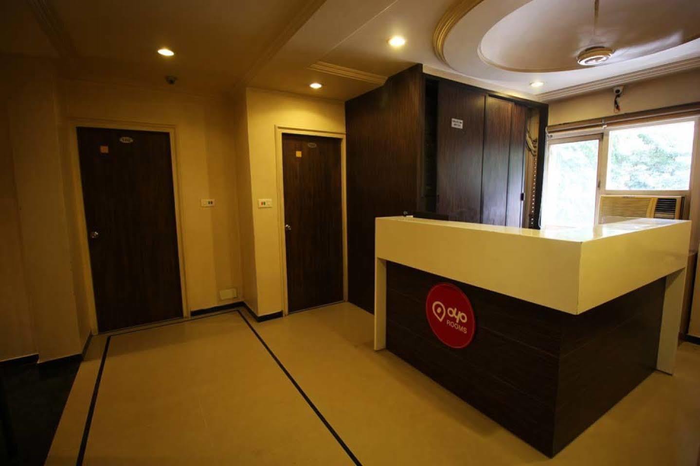 Hotel Dudawat アーメダバード エクステリア 写真